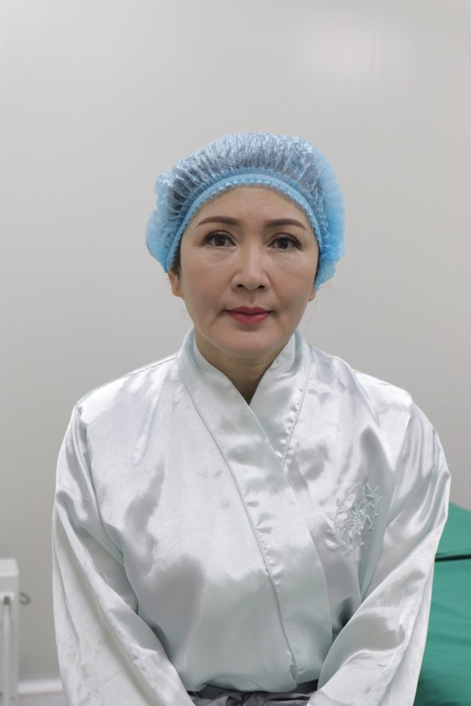 (Nghệ sĩ nhân dân Minh Hòa)